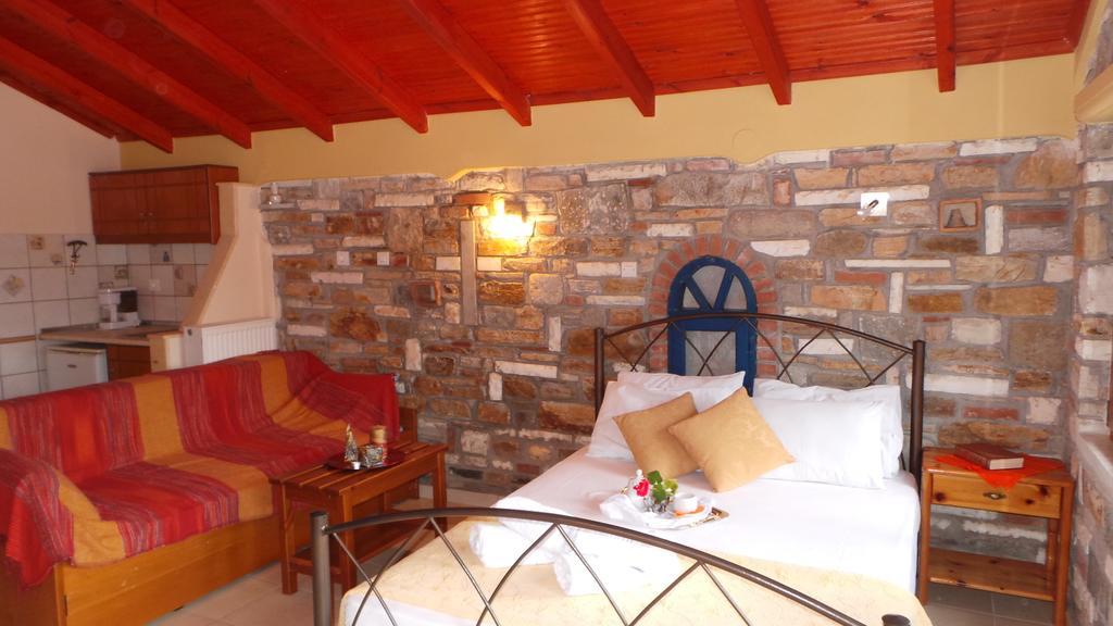 Castle Pontos Hotel Скала Потамияс Стая снимка
