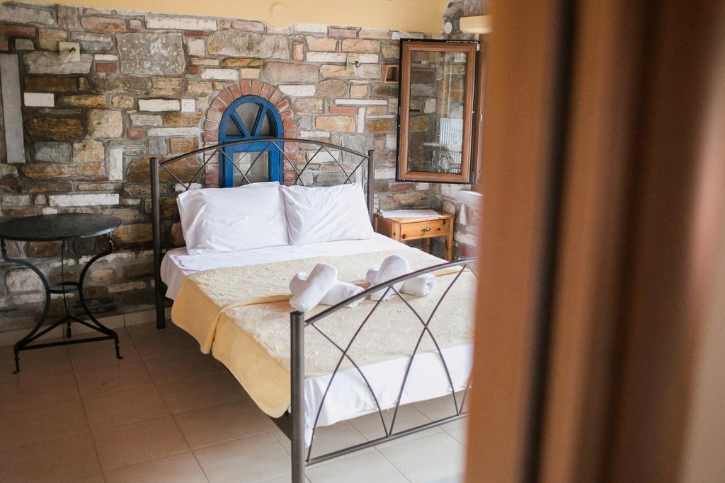Castle Pontos Hotel Скала Потамияс Екстериор снимка