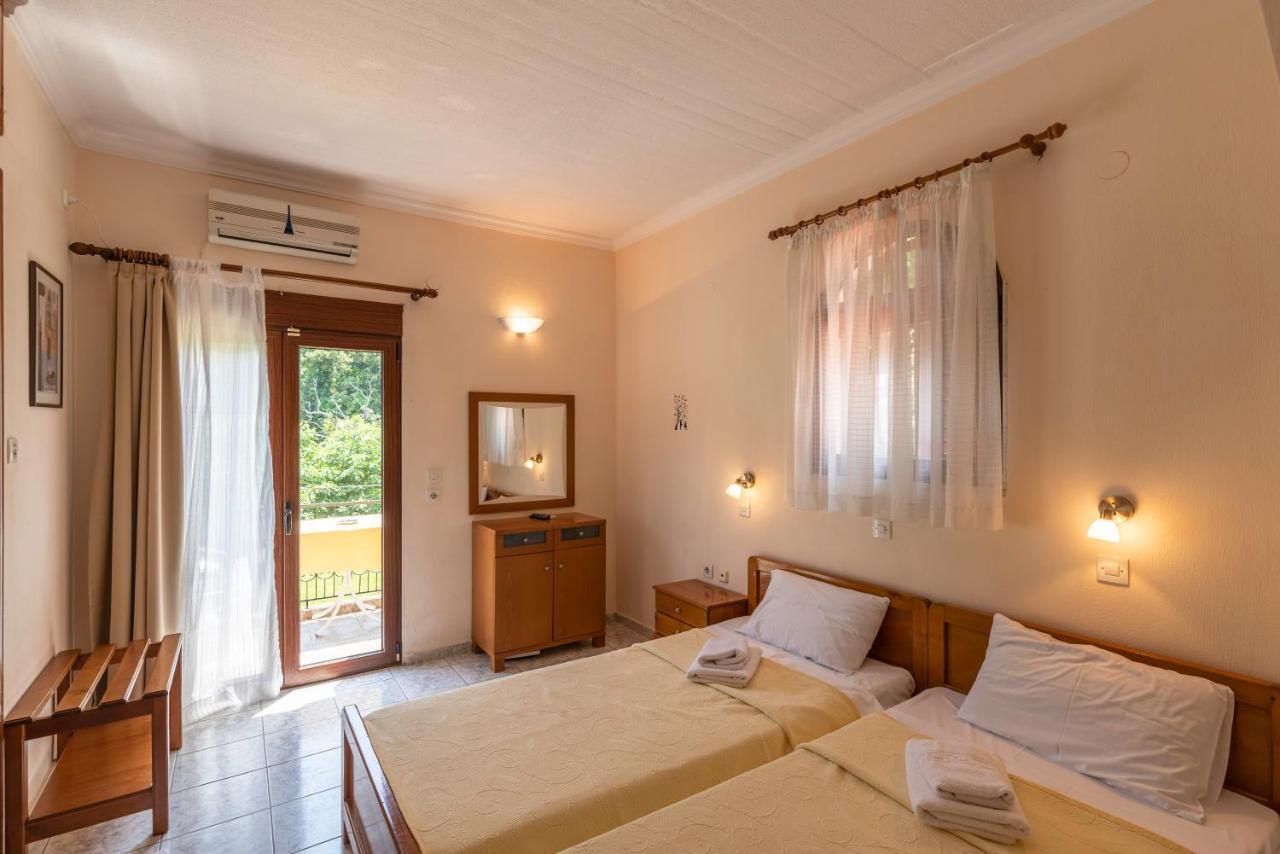 Castle Pontos Hotel Скала Потамияс Екстериор снимка