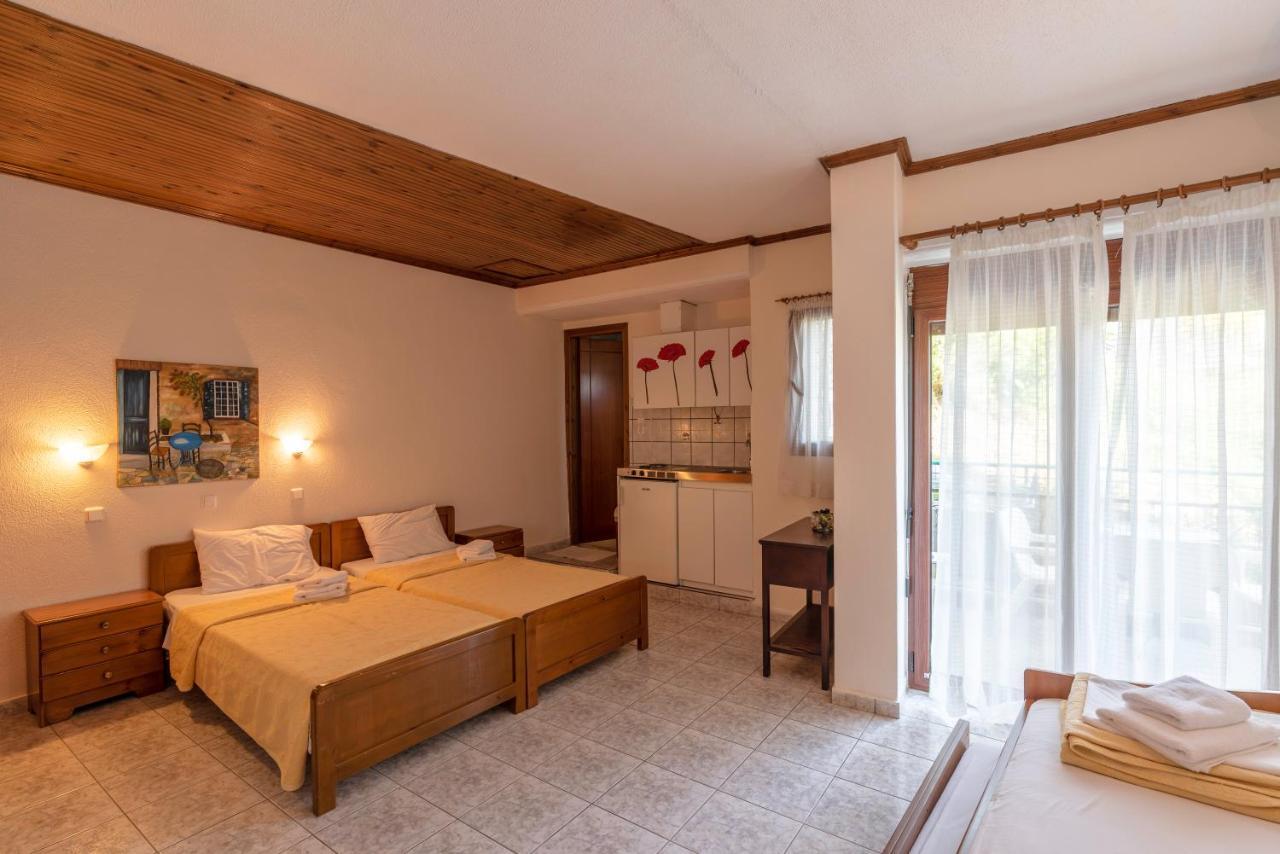 Castle Pontos Hotel Скала Потамияс Екстериор снимка