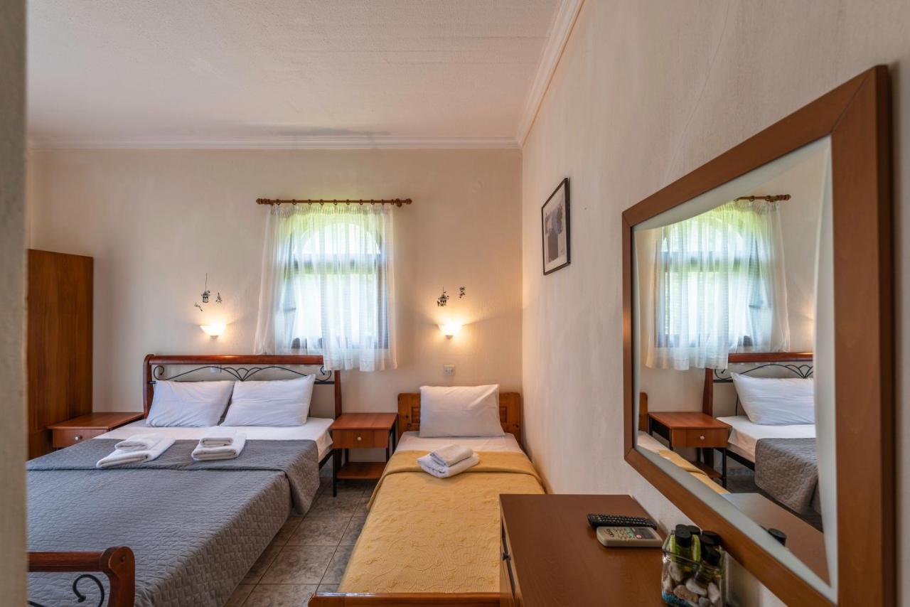 Castle Pontos Hotel Скала Потамияс Екстериор снимка